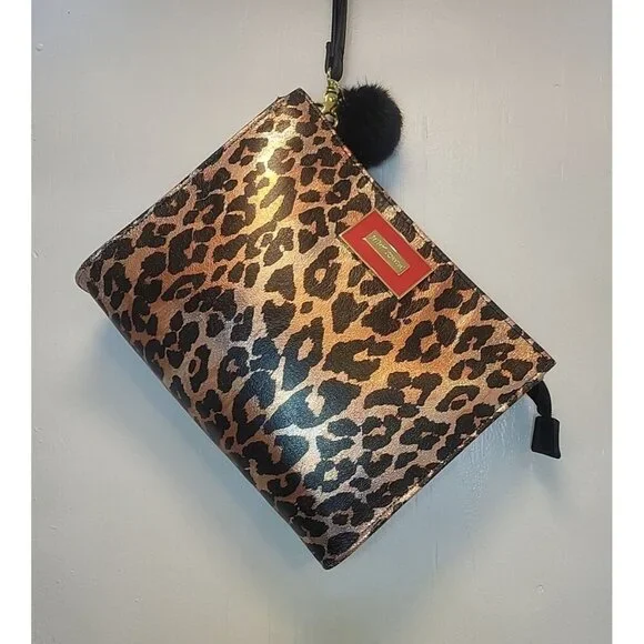 BETSEY JOHNSON CHEETAH LEOPARD PRINT COSMETICS CASE HANDBAG WRISTLET *READ - Picture 2 of 16